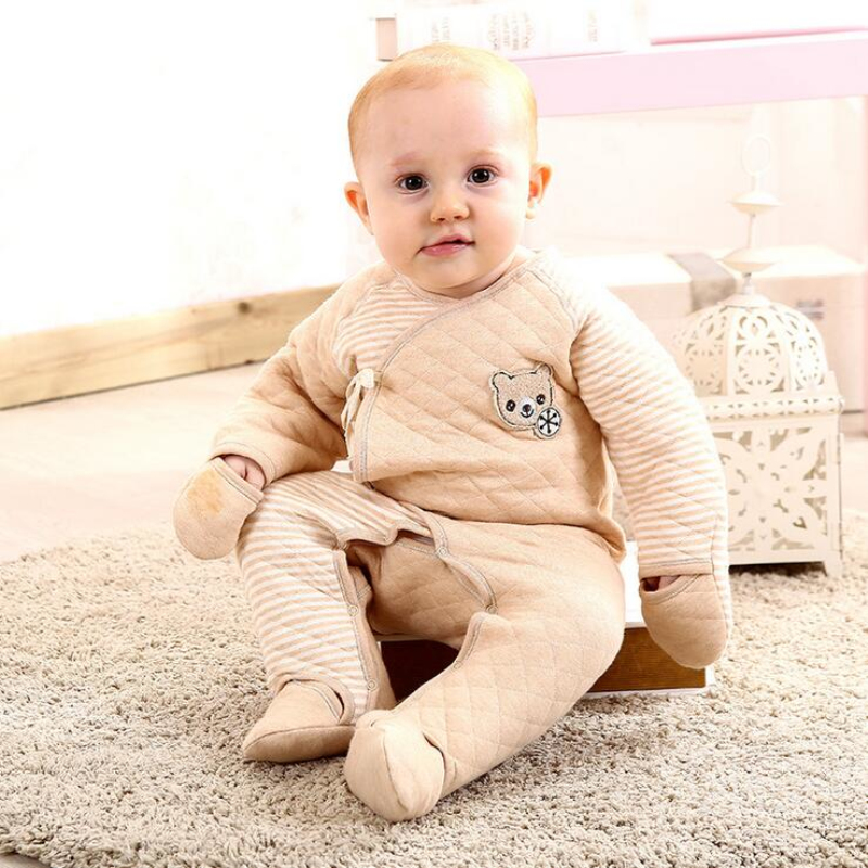 Five tips to remember before dressing your baby this winter