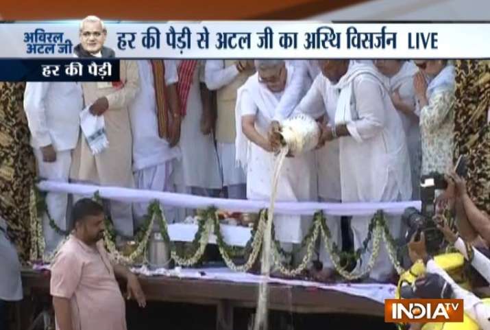 Former PM's daughter Namita immerses his ashes into River Ganges