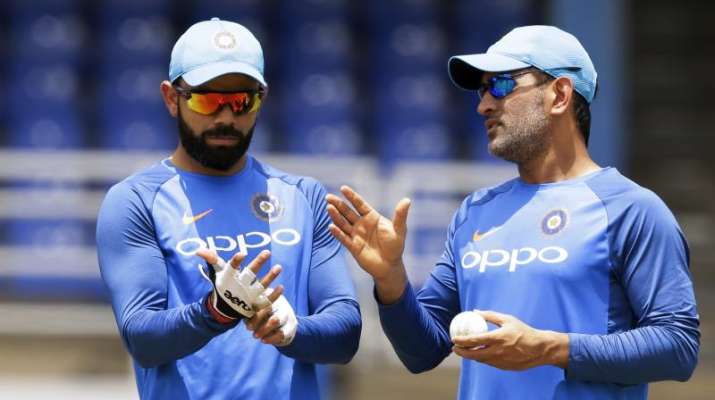 MS Dhoni, Virat Kohli