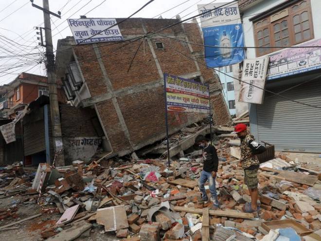 India extends Rs 1.6 billion aid to Nepal for rebuilding